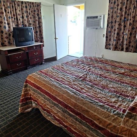 Oak Motel 瑟里斯 外观 照片